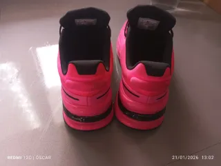Nike Talla 40 Rosa y Negro