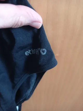 Bañador natación niña marca Etirel.