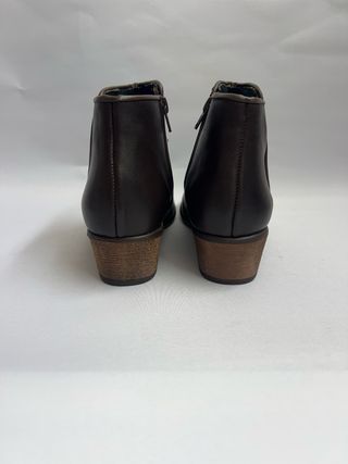 Botines talla 40 piel marrón marca Jam para mujer