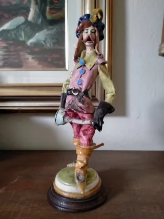 Statua moschettiere ceramica dalla Sicilia