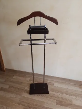 Galan de noche madera y metal