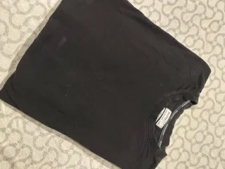 Camiseta Bershka Negra Talla M