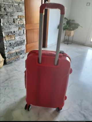 Maleta de viaje Mafalda Medidas: 60x37x24