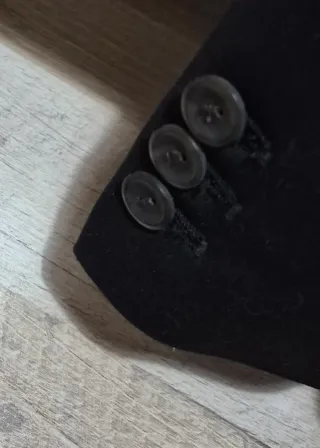 Blazer Zara entallada negra Talla M