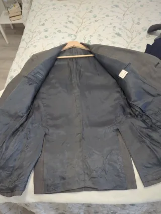 Americana gris hombre