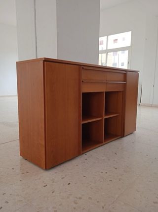 Cómoda de comedor de madera