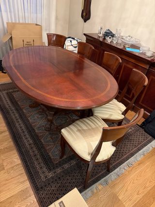 Mesa redonda extensible y 6 sillas comedor madera