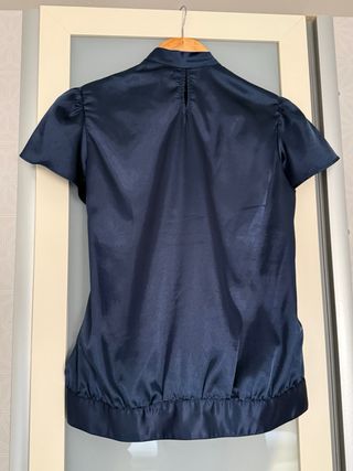 Camiseta manga corta azul eléctrico satinado