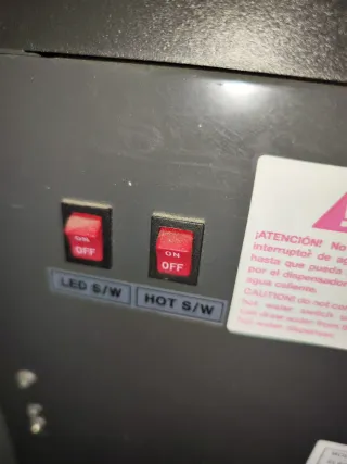 Fuente de agua Columbia fría y caliente