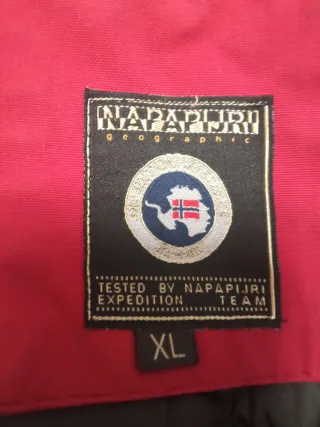 Chaqueta Napapijri Roja Talla M