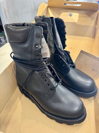 Botas militares Iturri talla 42 negras