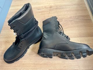 Botas militares Iturri talla 42 negras