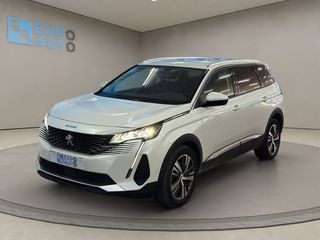 Peugeot 5008 .