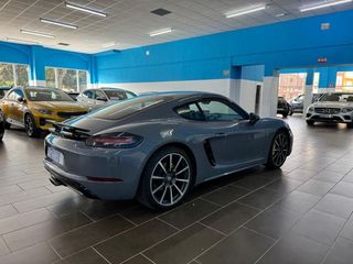 Porsche Cayman 718