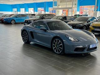 Porsche Cayman 718