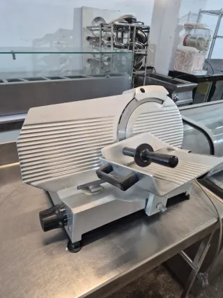 Cortadora de fiambre profesional