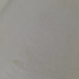 Asciugamani antico con ricamo ciliegie