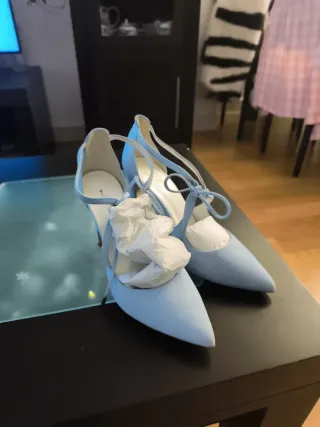 Zapatos de tacón azul