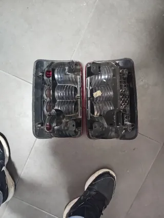 Pilotos VW Caddy Izquierdo y Derecho