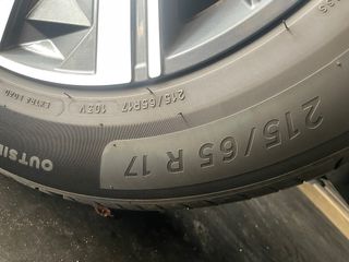 4 Neumáticos Michelin 215/65R17 103V
