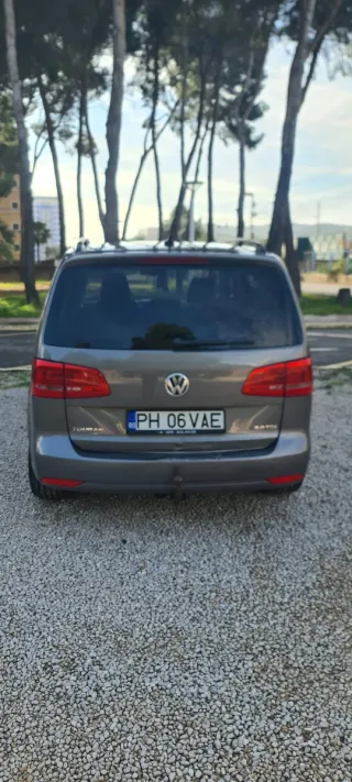Volkswagen Touran 2011