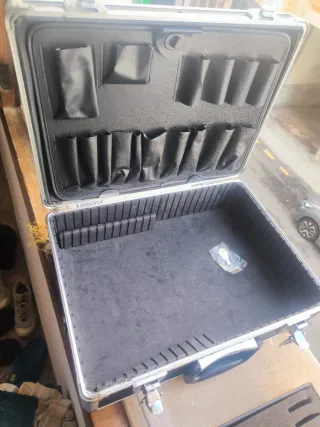 Maletín para material de tatuaje