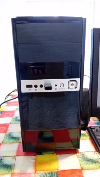 Computer desktop completo