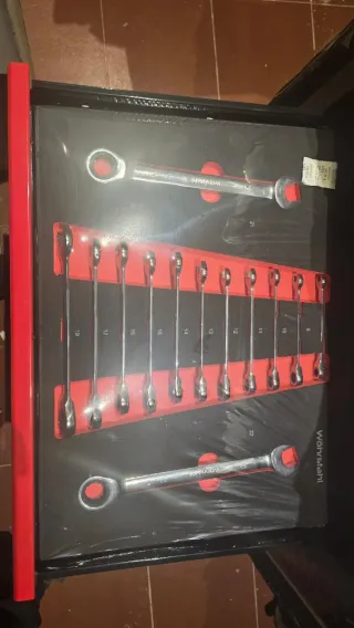 Caja de herramientas nueva a estrenar