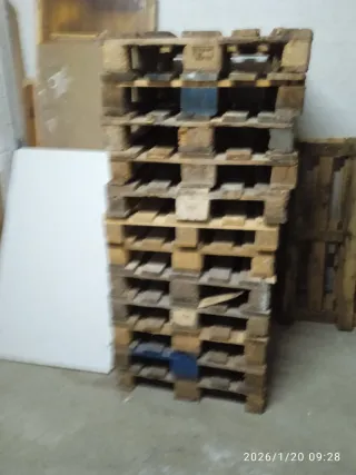 Palets Europeos Blancos y de Color