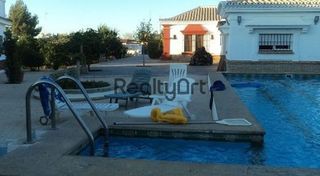 Chalet en venta en Sanlúcar la Mayor