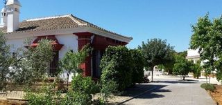 Chalet en venta en Sanlúcar la Mayor