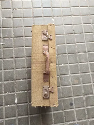 Maleta antigua de tela