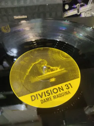 Vinilo megabeat Maxi 12" División 31