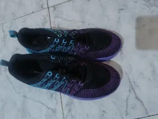 Zapatillas deportivas talla 39