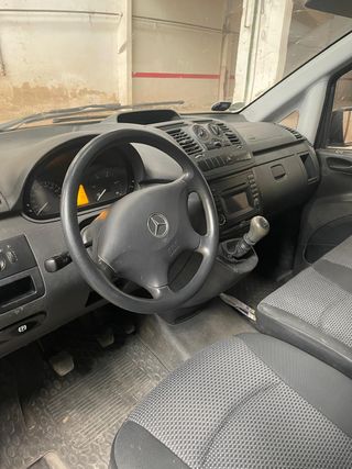 Mercedes-Benz Vito 2012