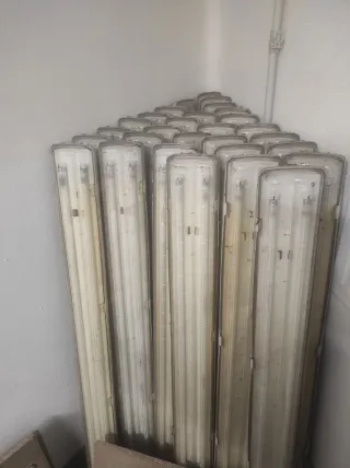 Lotes de tubos fluorescentes