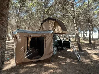 Tienda de techo 4x4  más avance. Seminuevo