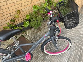 Bicicleta infantil niña paseo gris/rosa.rueda 20"