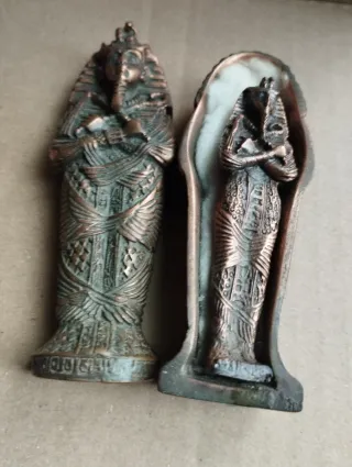 Caja momia Tutankamón 2004