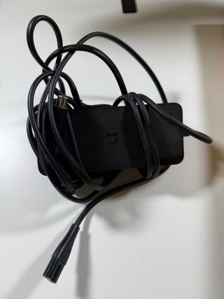 Cargador Original Xiaomi Patinete Eléctrico