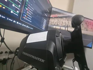 Base TGTII con volante Ferrari y semivolante