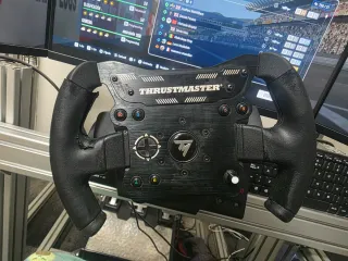 Base TGTII con volante Ferrari y semivolante