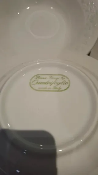 Juego 4 platos 1 ensaladera Franco giorgi