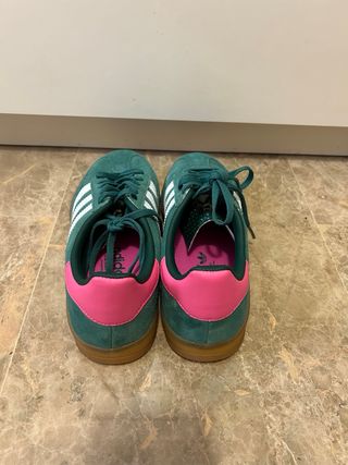 Adidas Gazelle verde y rosa