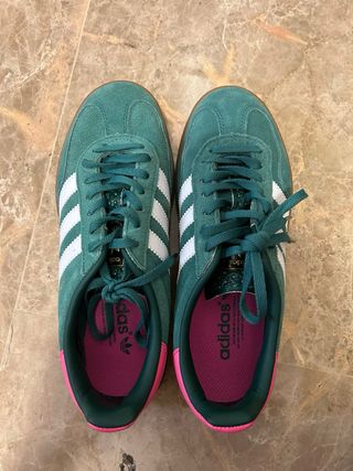 Adidas Gazelle verde y rosa