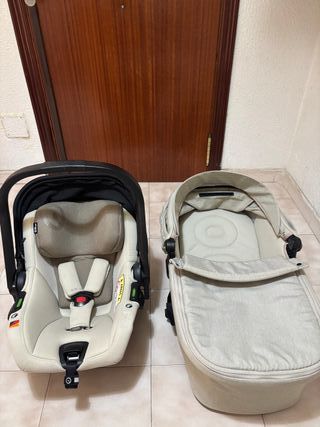 Silla coche Koos i-Size R1 y capazo