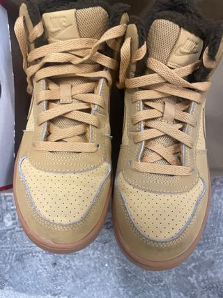 Nike Bambas Beige/Marrón Talla [Talla]