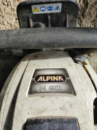 Motosierra Naranja y Negra.. Gasolina y eléctricas