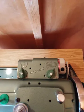 Máquina de coser automática Refrey 427 VZ