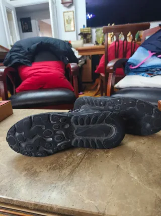 Nike Air Max 270 React Triple Black